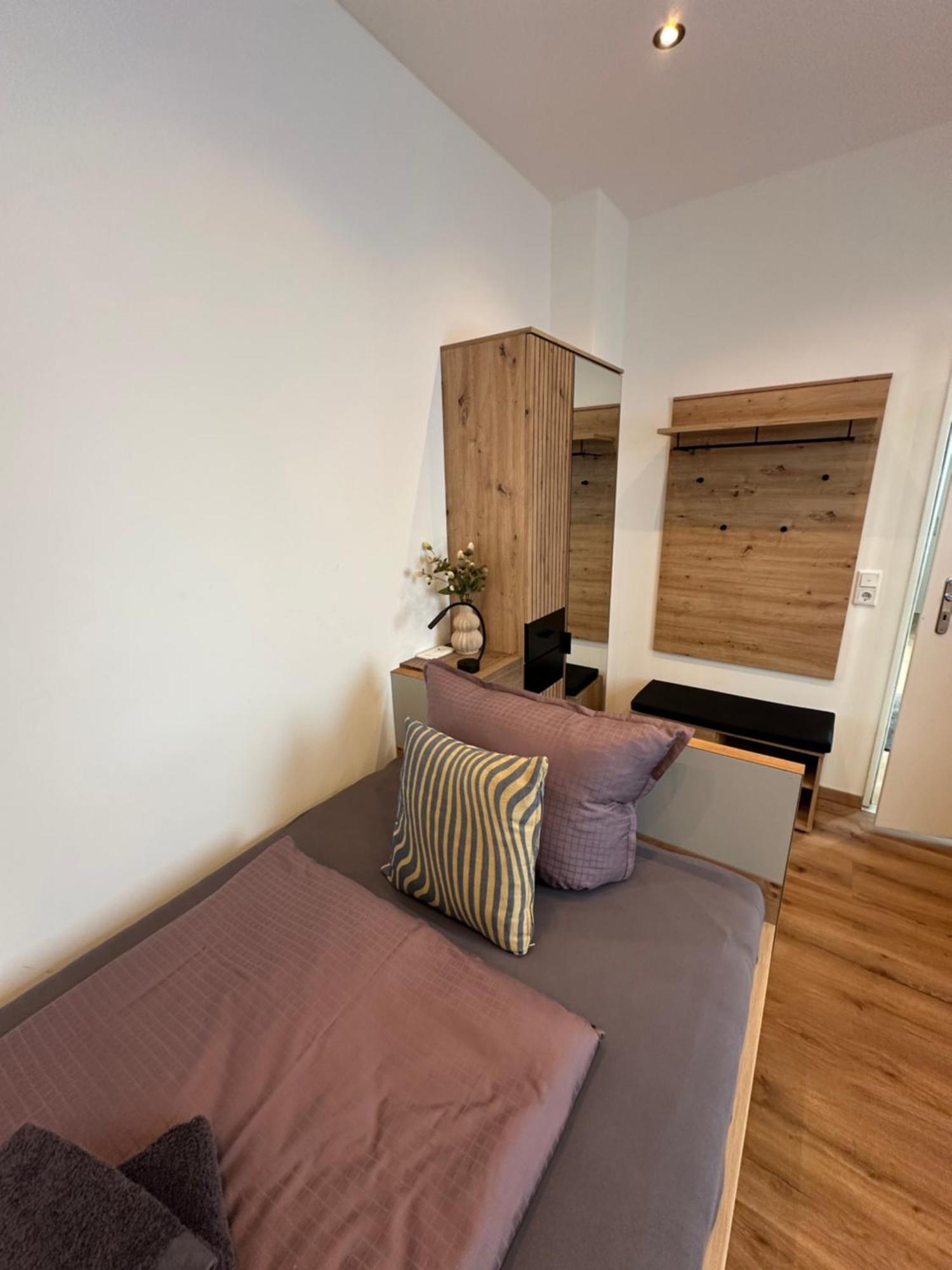 Artemis Zimmervermietung 5 Ein Bettzimmer Sundern Bagian luar foto